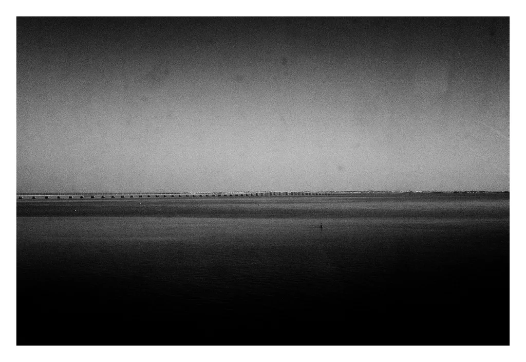 Lisboa não é a cidade perfeita, spread 28 of 31